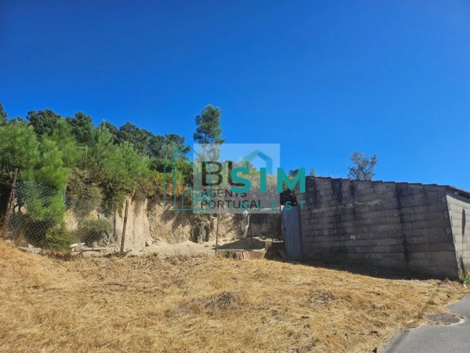 Terreno para Venda em Mouçós e Lamares Foto 3