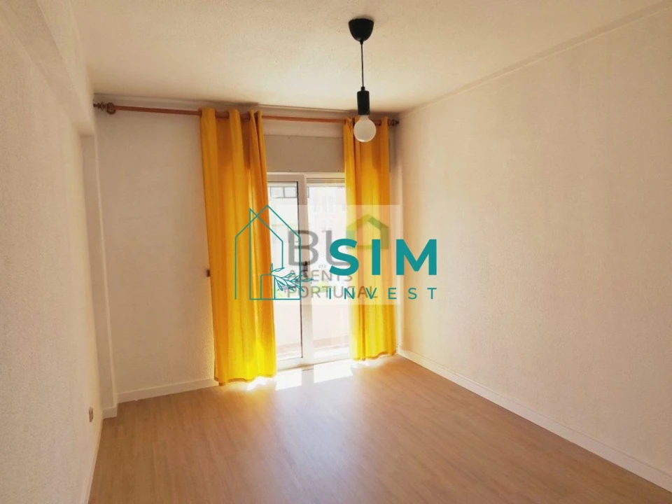 Apartamento T3 para Venda em Faro (Sé e São Pedro) Foto 14