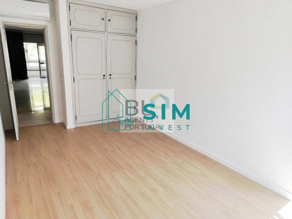 Apartamento T3 para Venda em Faro (Sé e São Pedro) Foto 17