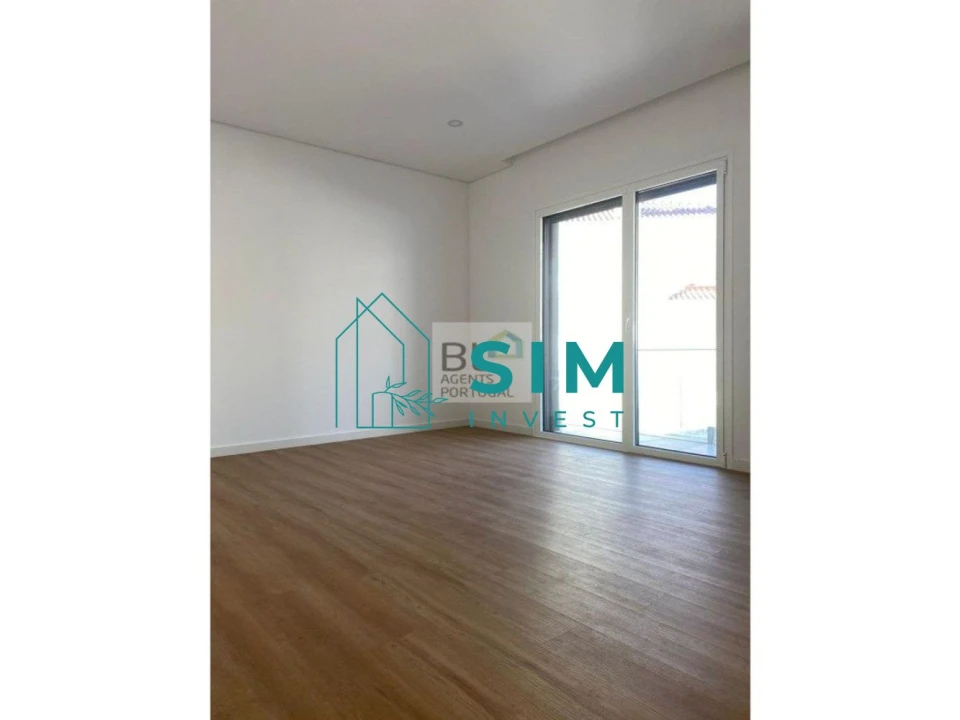 Moradia T3 para Venda em Recezinhos (São Mamede) Foto 21