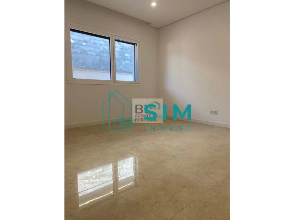 Moradia T3 para Venda em Recezinhos (São Mamede) Foto 6