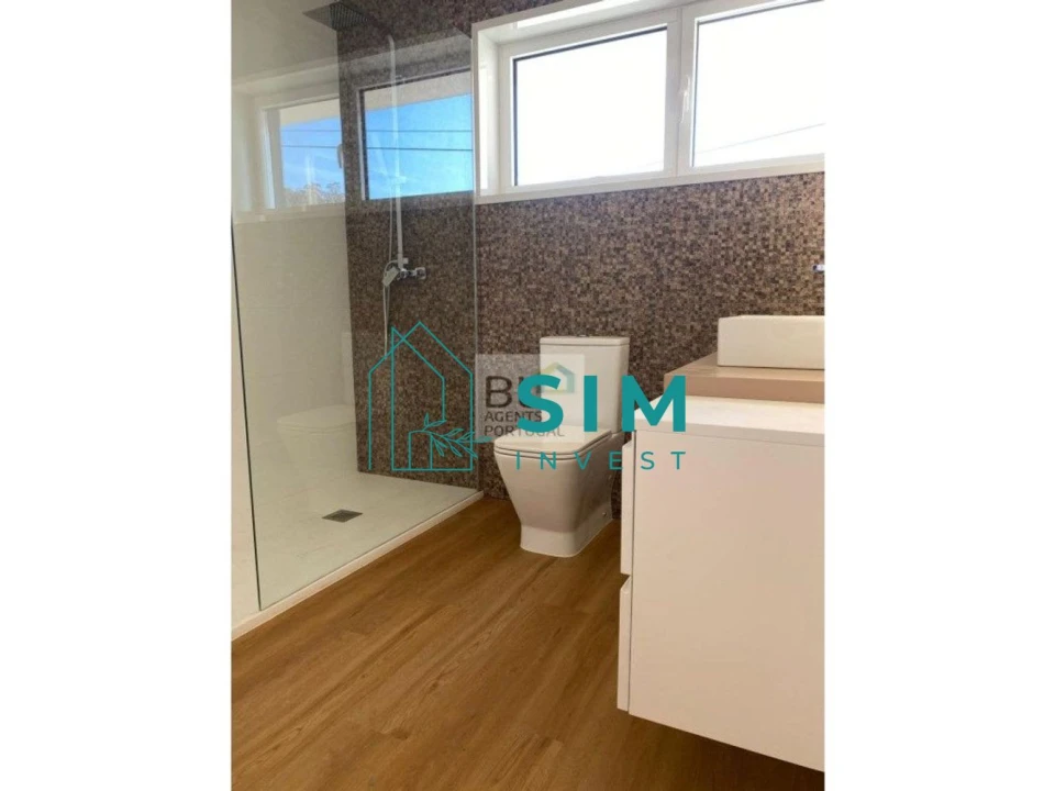 Moradia T3 para Venda em Recezinhos (São Mamede) Foto 11