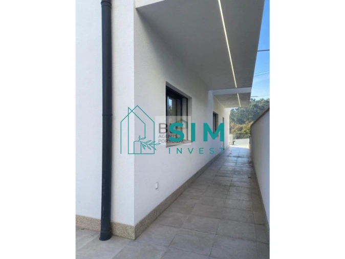 Moradia T3 para Venda em Recezinhos (São Mamede) Foto 31