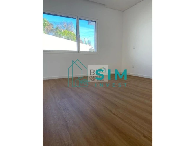 Moradia T3 para Venda em Recezinhos (São Mamede) Foto 20