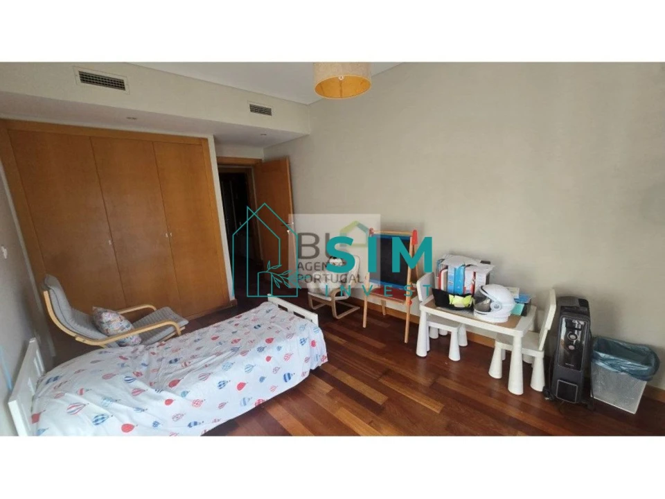 Apartamento T2 para Venda em Odivelas Foto 9