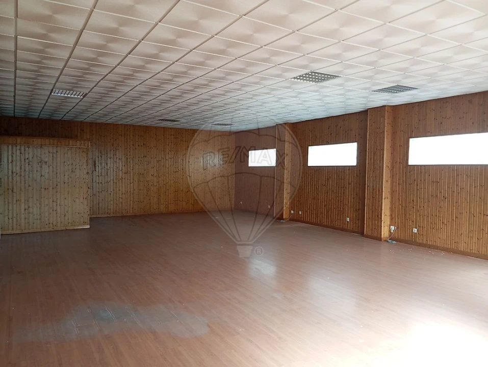 Armazém para Venda em Alcanena e Vila Moreira Foto 34