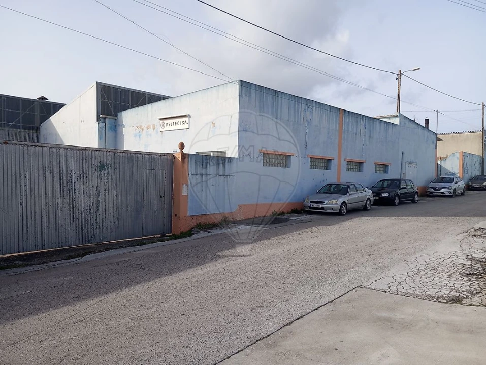 Armazém para Venda em Alcanena e Vila Moreira Foto 3
