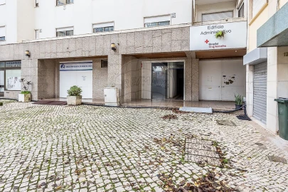 Loja para Arrendamento em São Domingos de Benfica
