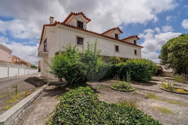 Moradia T5 para Venda em Campelos e Outeiro da Cabeça Foto 34