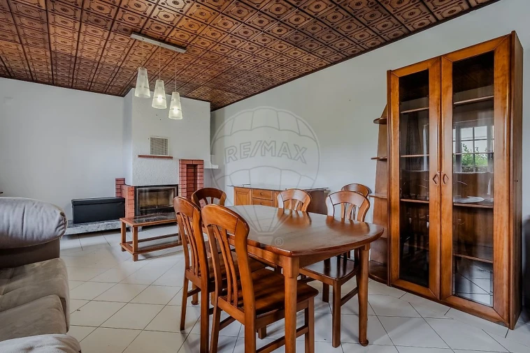 Moradia T5 para Venda em Campelos e Outeiro da Cabeça Foto 4