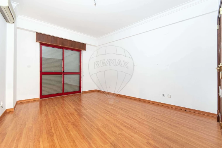 Apartamento T2 para Arrendamento em Póvoa de Santa Iria e Forte da Casa Foto 10