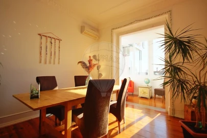 Apartamento T3 para Venda em Campo de Ourique