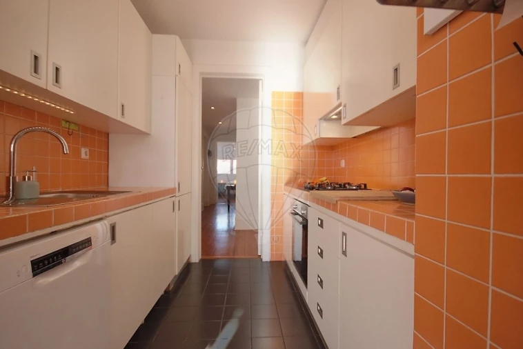 Apartamento T3 para Venda em Campo de Ourique Foto 10