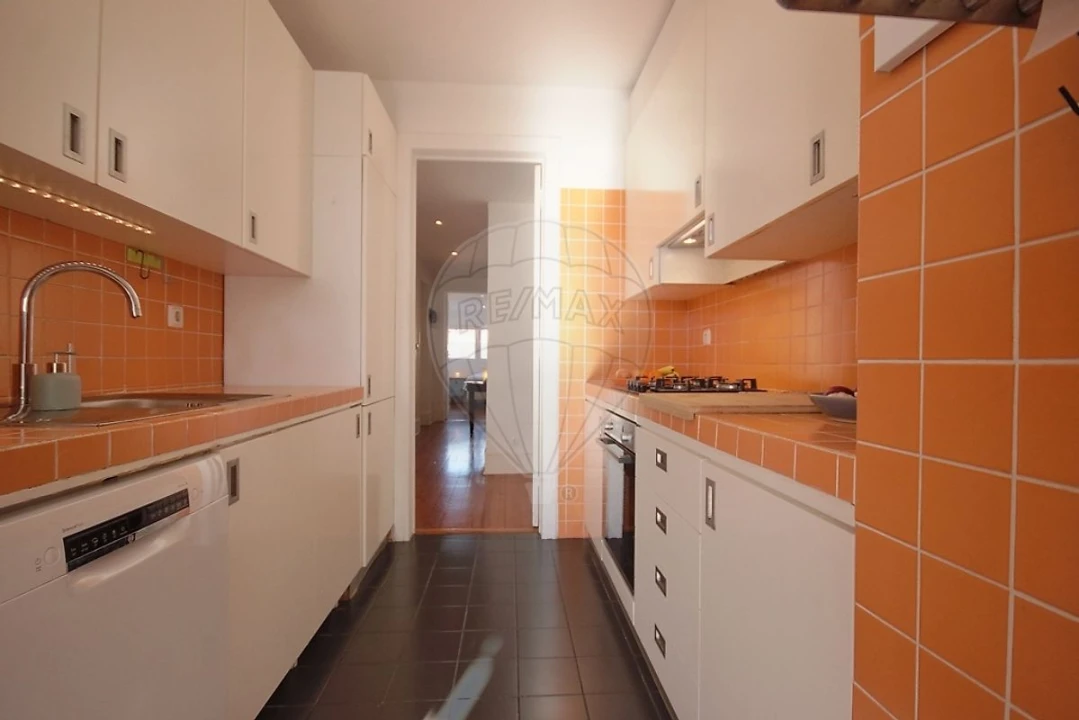 Apartamento T3 para Venda em Campo de Ourique Foto 10