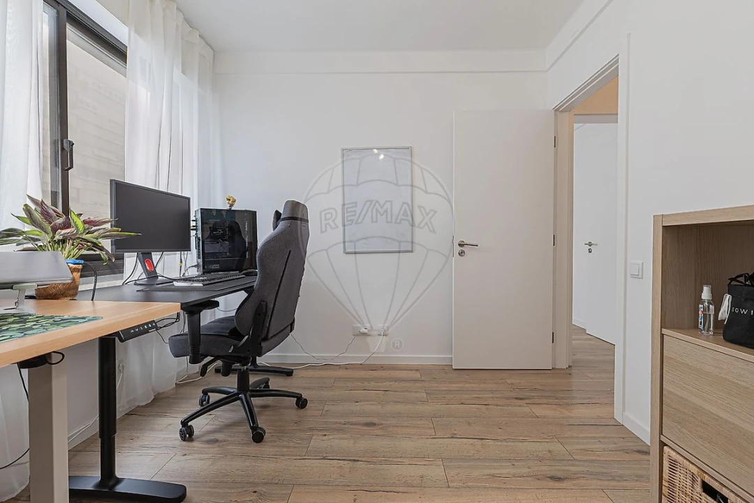 Apartamento T3 para Arrendamento em Moscavide e Portela Foto 32