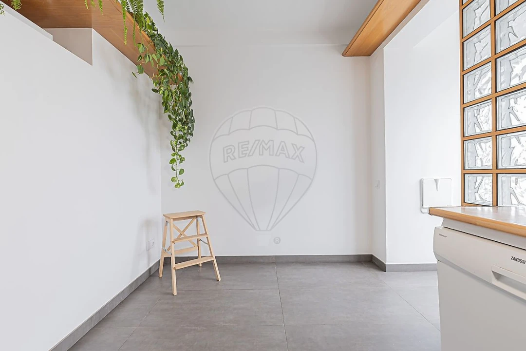 Apartamento T3 para Arrendamento em Moscavide e Portela Foto 40