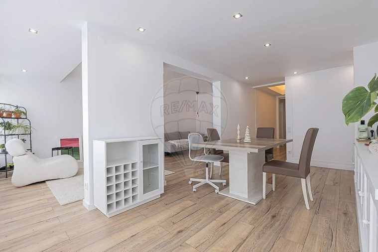 Apartamento T3 para Arrendamento em Moscavide e Portela Foto 14