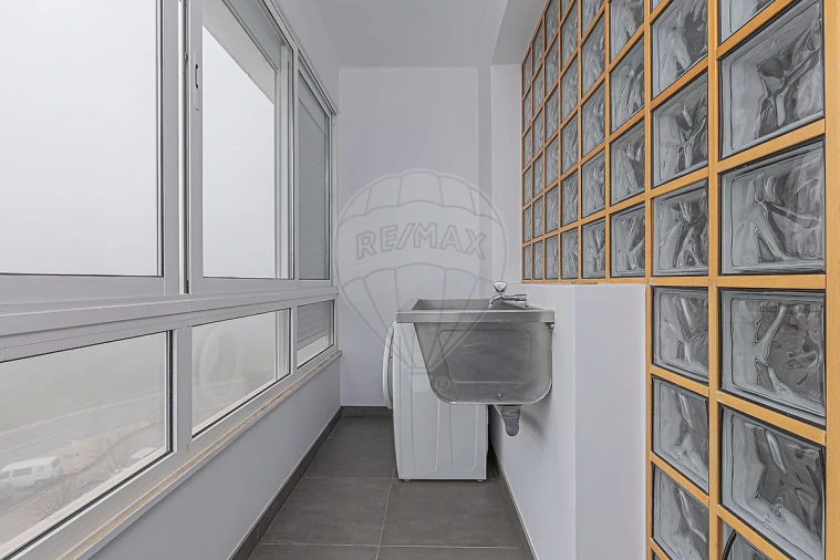 Apartamento T3 para Arrendamento em Moscavide e Portela Foto 41