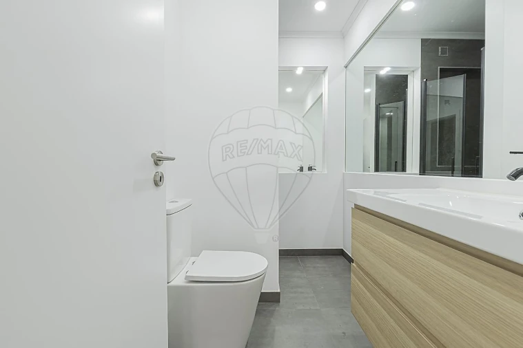 Apartamento T3 para Arrendamento em Moscavide e Portela Foto 25