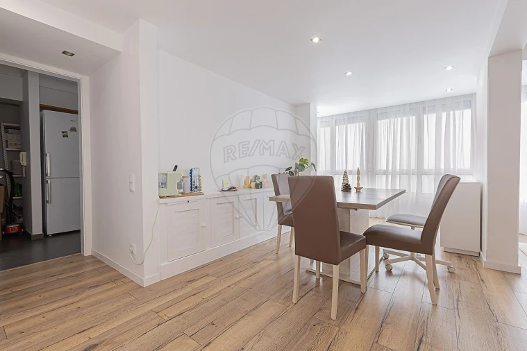 Apartamento T3 para Arrendamento em Moscavide e Portela Foto 8