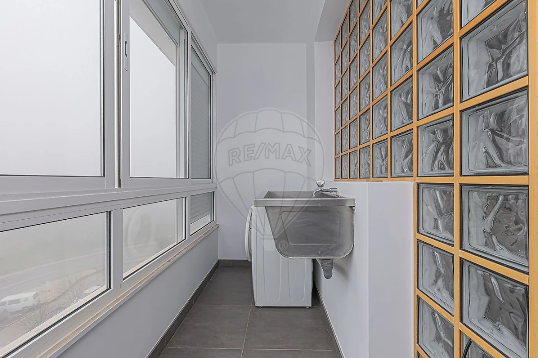 Apartamento T3 para Arrendamento em Moscavide e Portela Foto 41