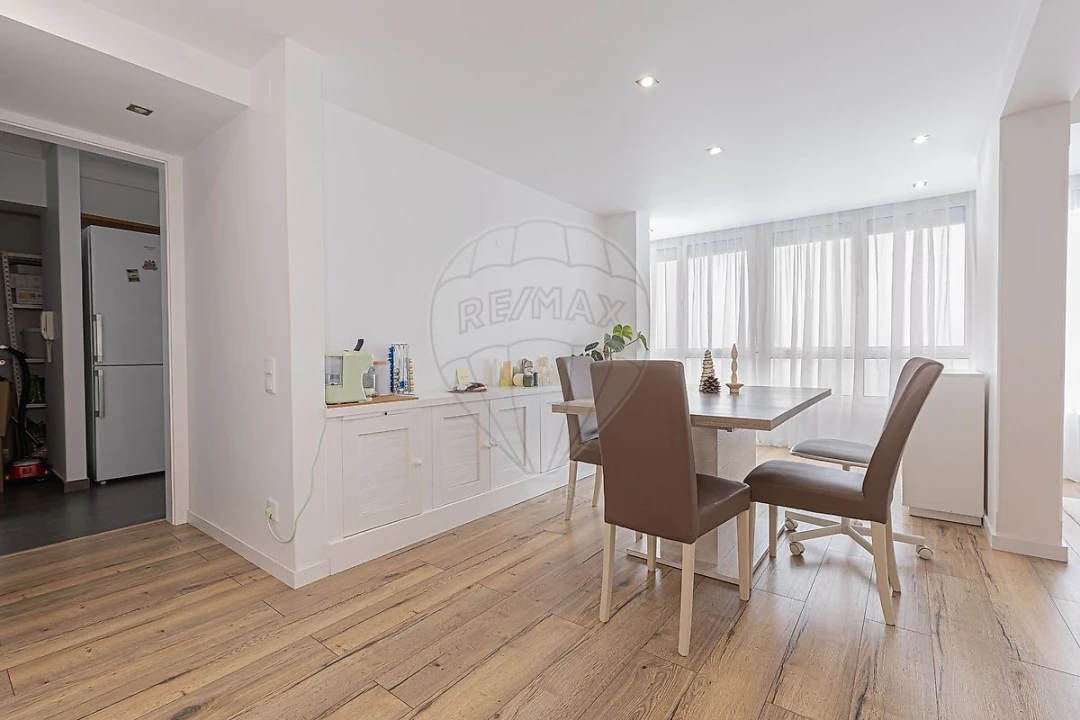 Apartamento T3 para Arrendamento em Moscavide e Portela Foto 8