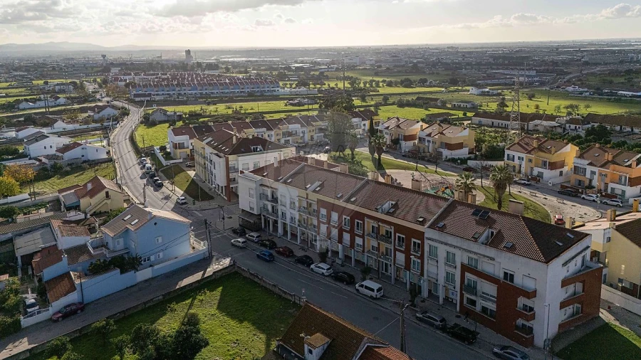 Apartamento T2 para Venda em Atalaia e Alto Estanqueiro-Jardia Foto 27