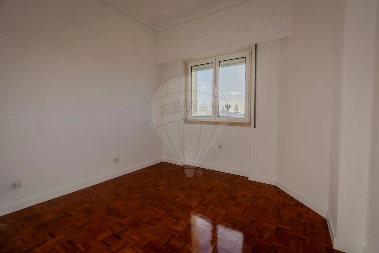 Apartamento T3 para Arrendamento em Carcavelos e Parede Foto 20