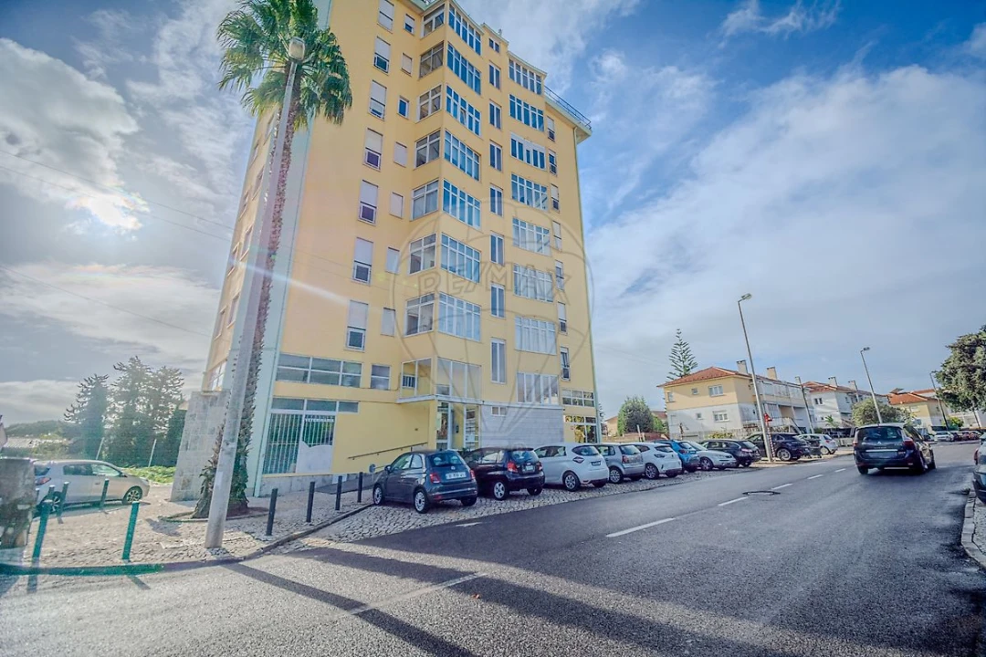 Apartamento T3 para Arrendamento em Carcavelos e Parede Foto 1