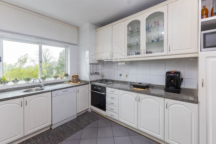 Apartamento T2 para Venda em Grijó e Sermonde Foto 19