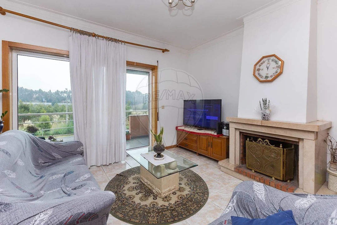 Apartamento T2 para Venda em Grijó e Sermonde Foto 46