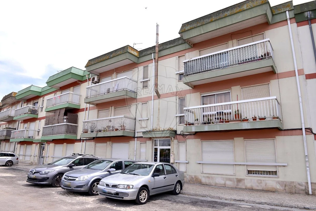 Apartamento T3 para Venda em Samora Correia Foto 3