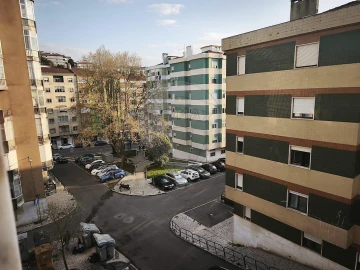 Apartamento T2 para Venda em Agualva e Mira-Sintra