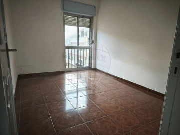 Apartamento T2 para Venda em Agualva e Mira-Sintra