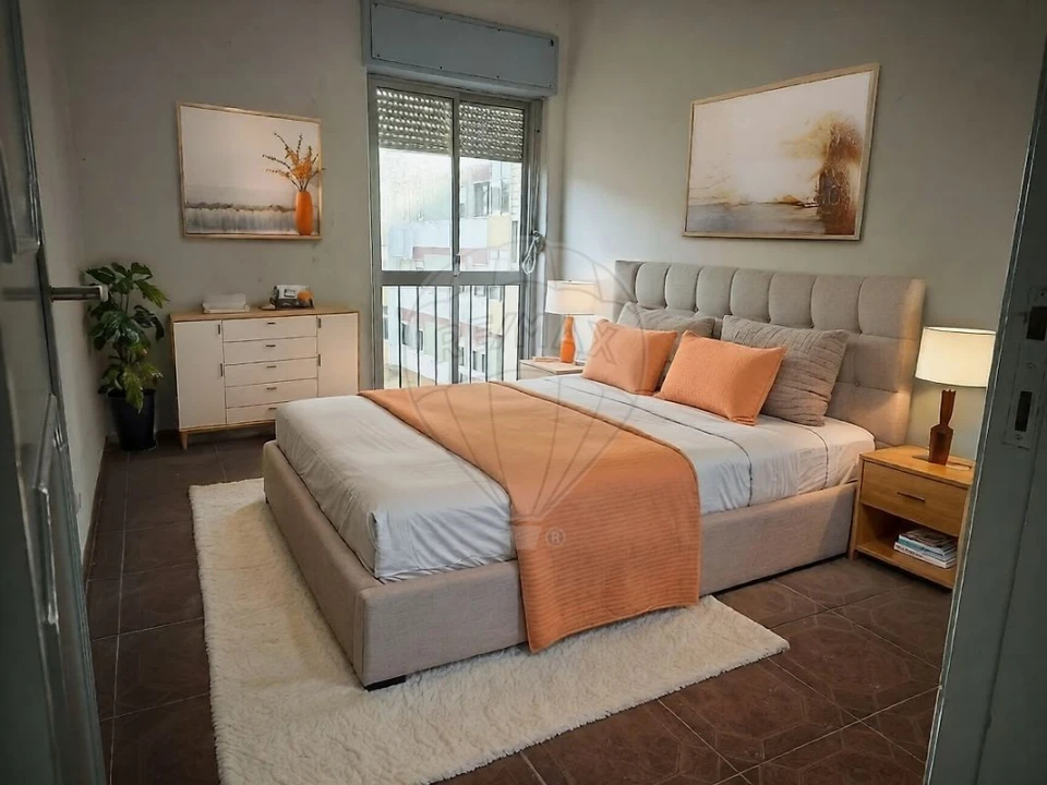 Apartamento T2 para Venda em Agualva e Mira-Sintra Foto 5