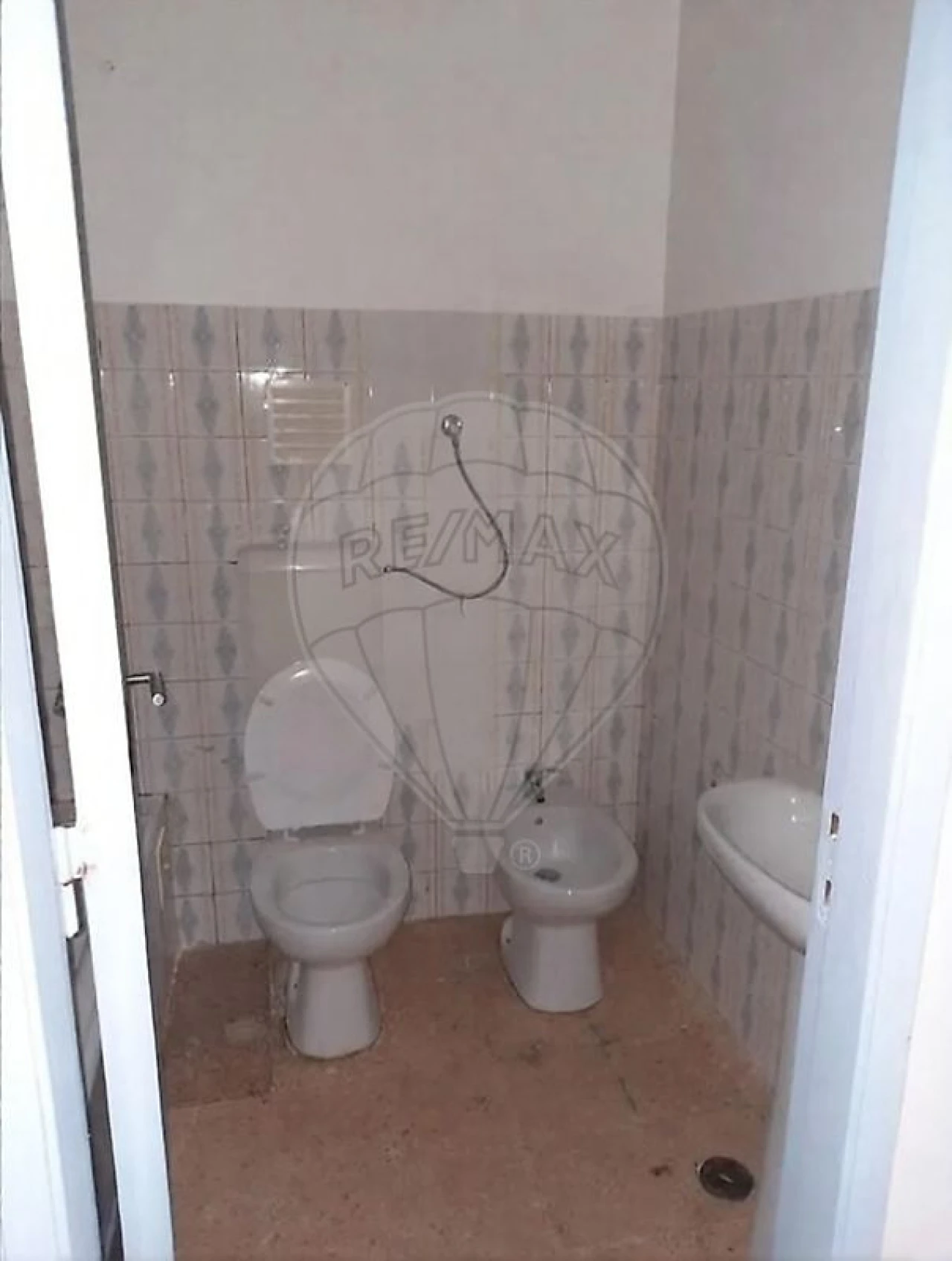 Apartamento T2 para Venda em Agualva e Mira-Sintra Foto 5