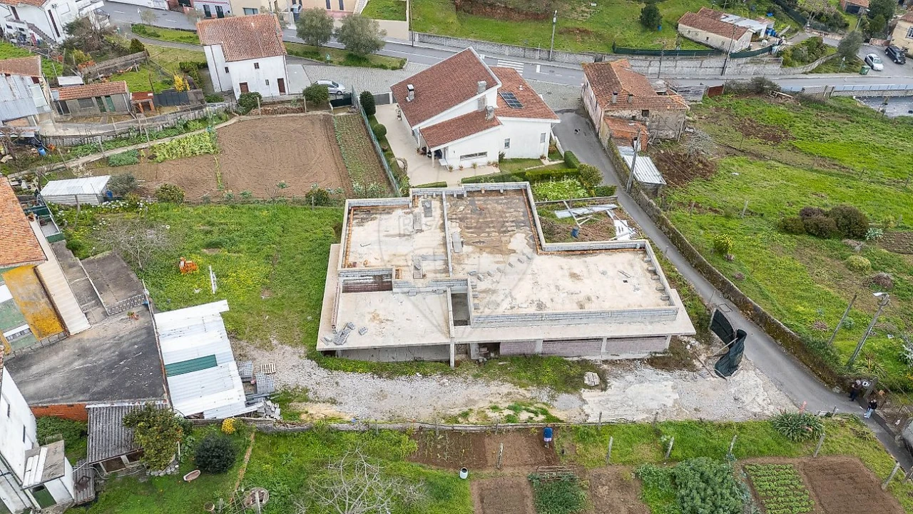 Terreno para Venda em Sandim, Olival, Lever e Crestuma Foto 14