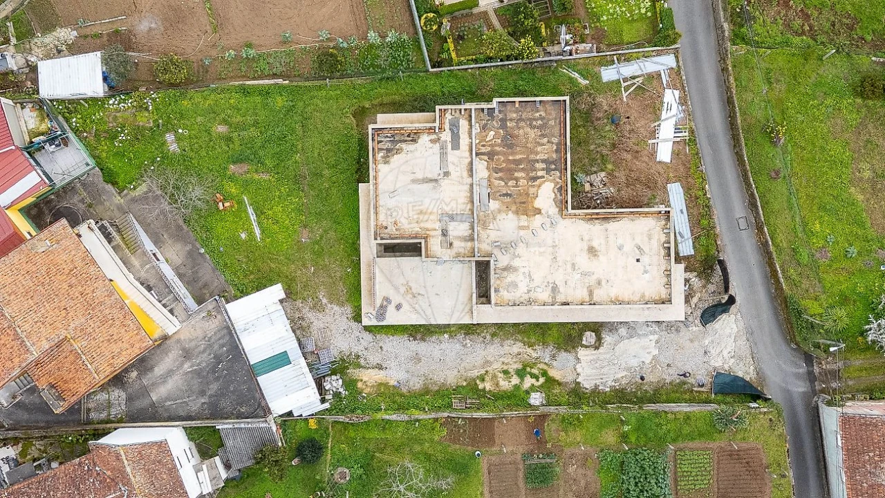 Terreno para Venda em Sandim, Olival, Lever e Crestuma Foto 6