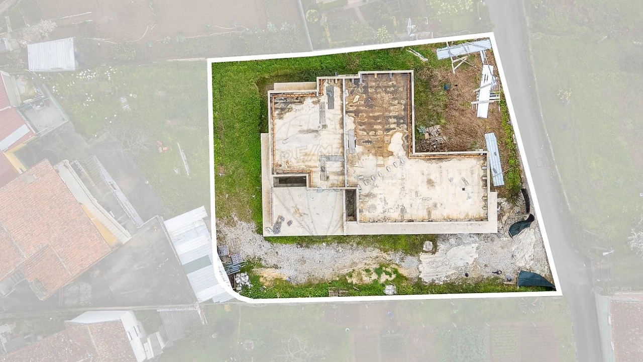 Terreno para Venda em Sandim, Olival, Lever e Crestuma Foto 5