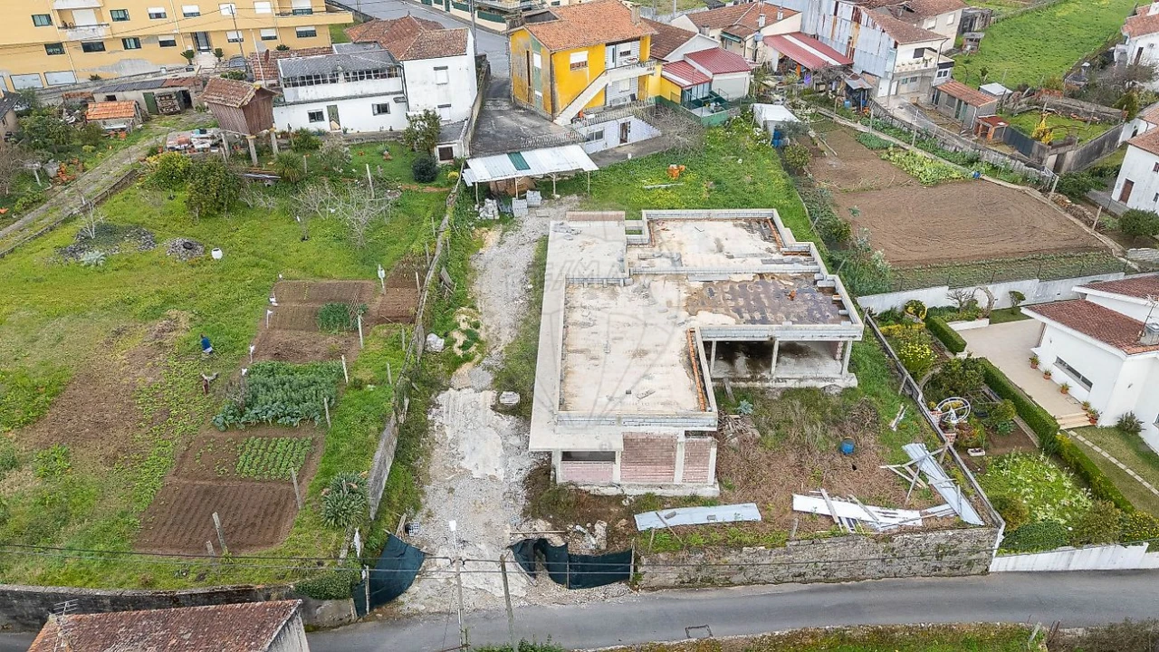 Terreno para Venda em Sandim, Olival, Lever e Crestuma Foto 10