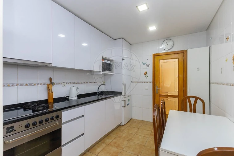 Apartamento T3 para Venda em Aguas Santas Foto 6