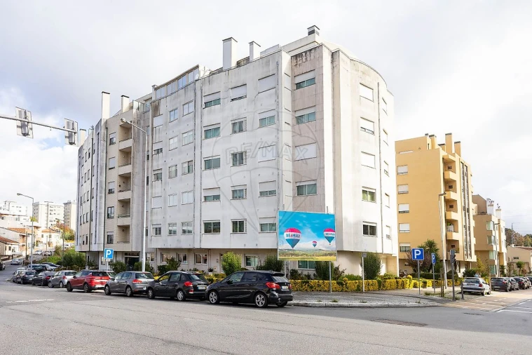 Apartamento T3 para Venda em Aguas Santas Foto 2