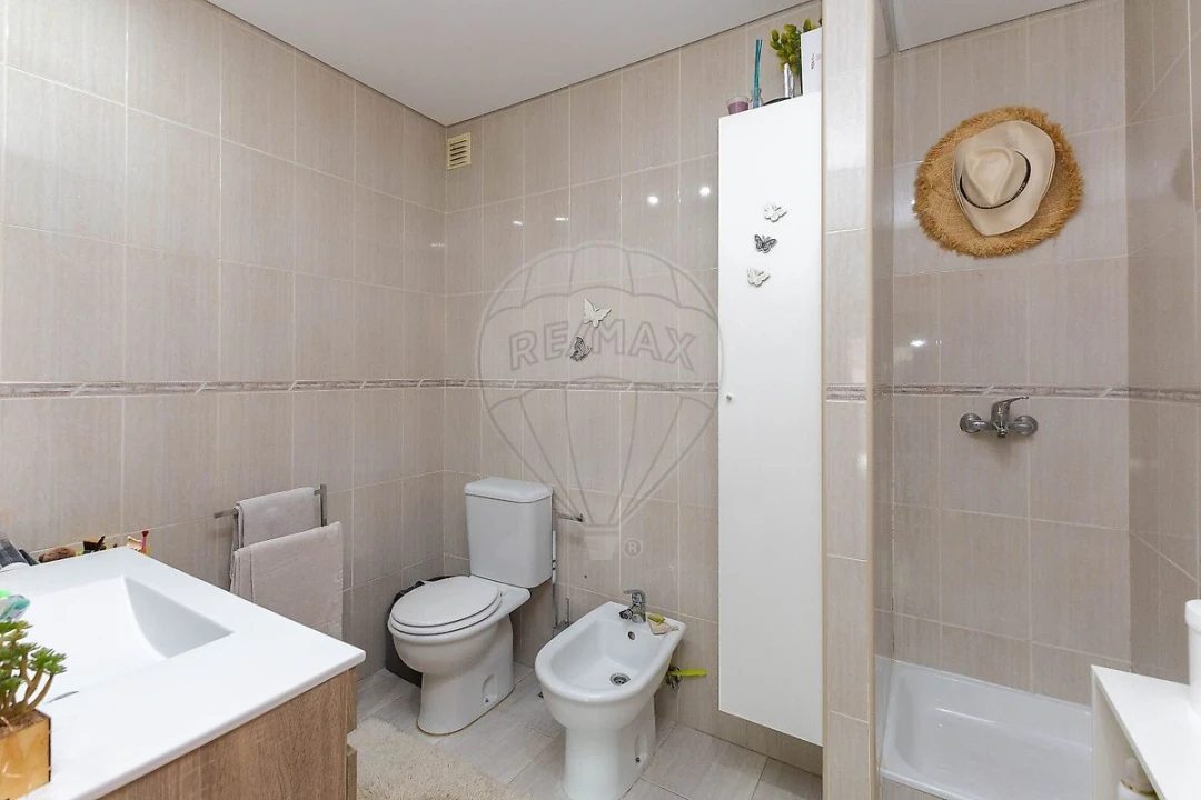 Apartamento T3 para Venda em Aguas Santas Foto 17