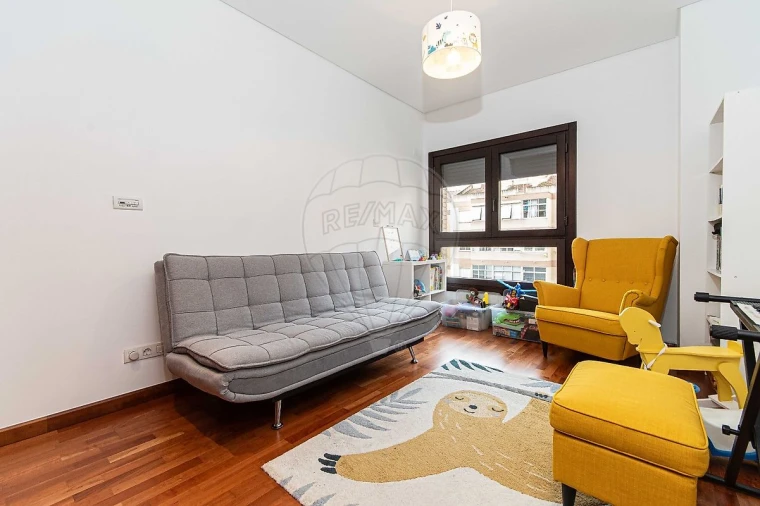 Apartamento T2 para Arrendamento em Odivelas Foto 17