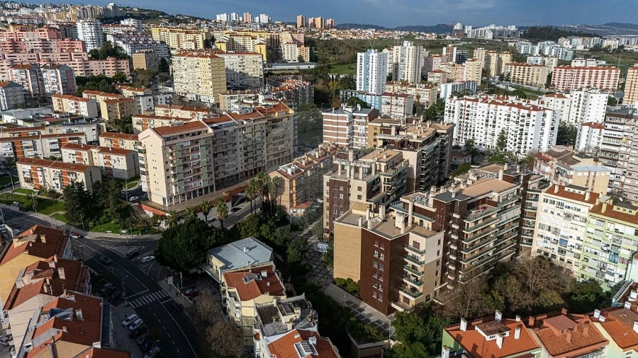 Apartamento T2 para Arrendamento em Odivelas Foto 43