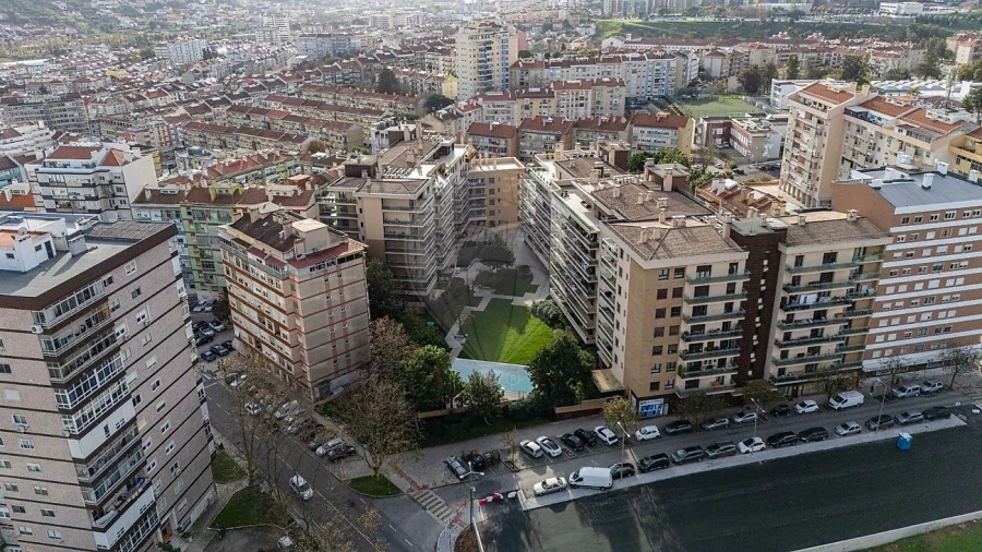 Apartamento T2 para Arrendamento em Odivelas Foto 38