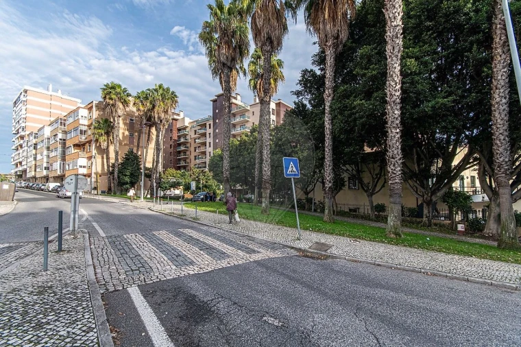 Apartamento T2 para Arrendamento em Odivelas Foto 47