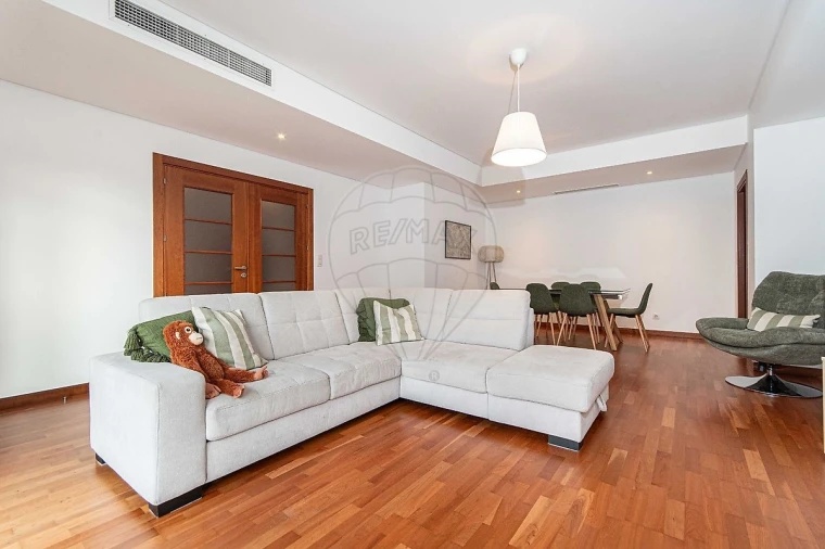 Apartamento T2 para Arrendamento em Odivelas Foto 8