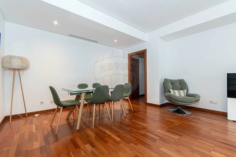 Apartamento T2 para Arrendamento em Odivelas Foto 11