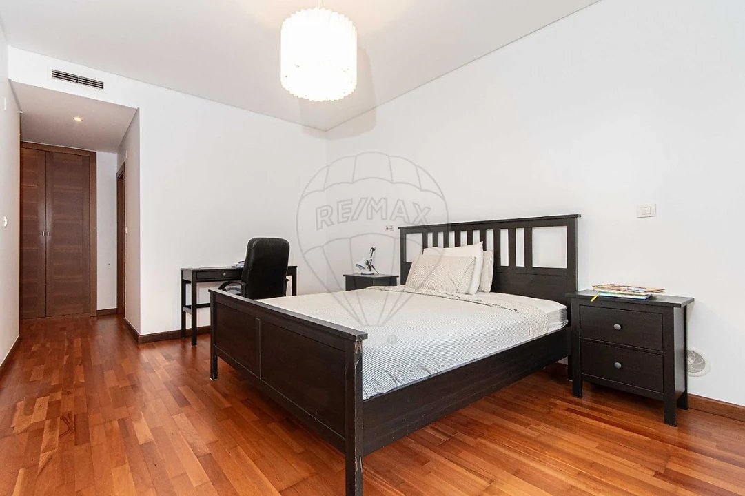 Apartamento T2 para Arrendamento em Odivelas Foto 15